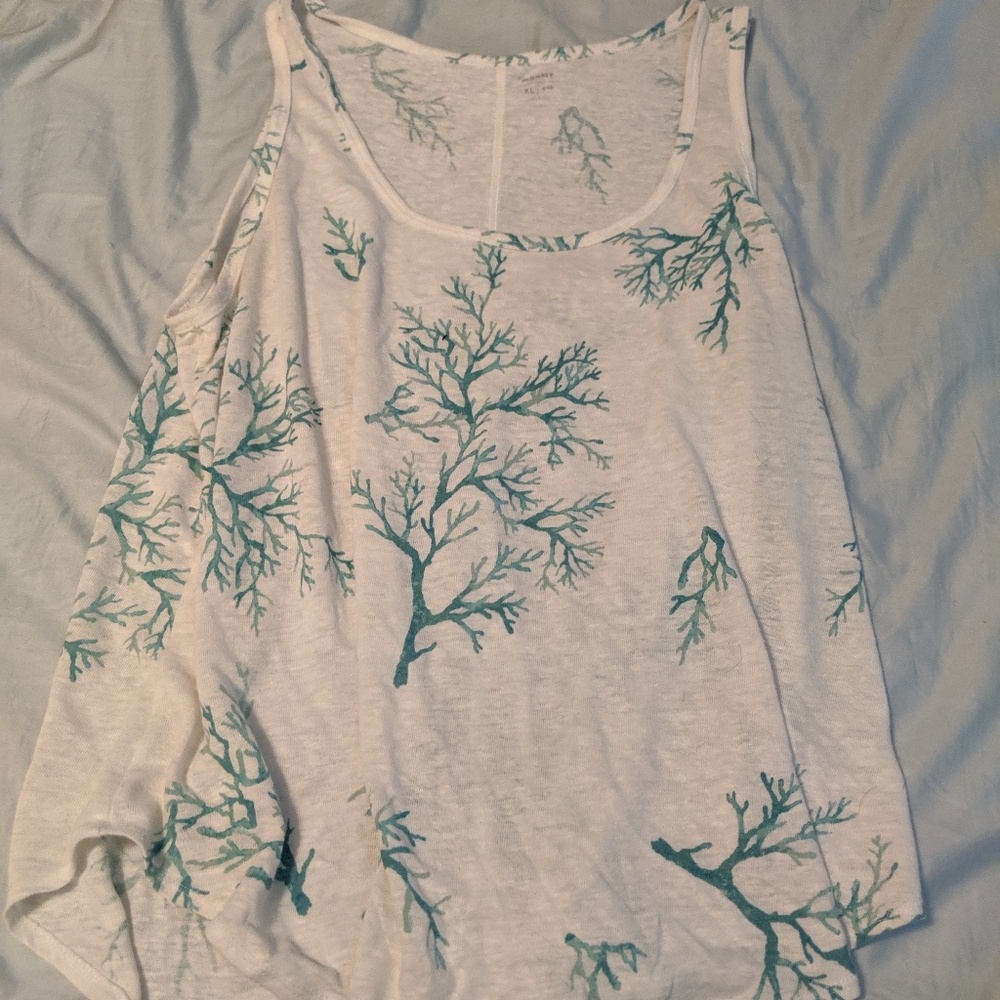 Coral flowy tank